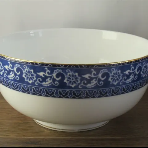 Wedgewood Bokhara Serving Bowl 8”
