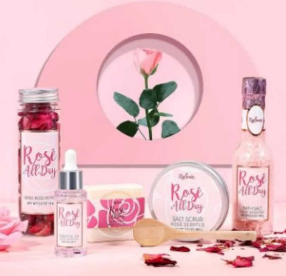 New Packaged Rose All-Day Bath Gift Box. Best Gift Set For Women