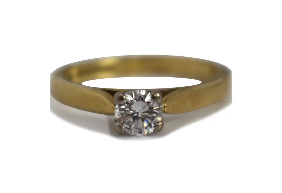 Diamond Solitaire Ring - 18ct Yellow Gold, 0.42ct Diamond