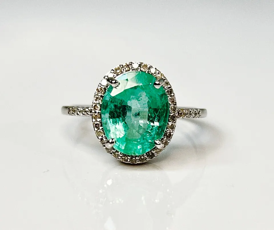 Beautiful  2.75 CT Untreated Natural Emerald Ring ,Diamonds & 18k Gold
