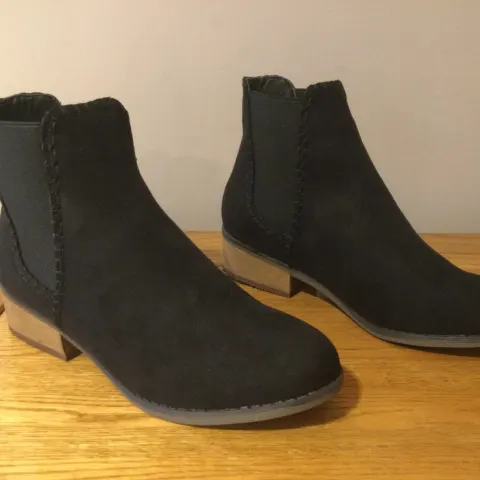 Dolcis “Pasha” Low Heel Ankle Boots, Size 3, Black - New RRP £45.99