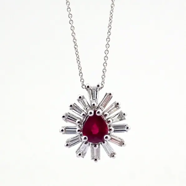 An Exquisite Necklace Detailed With Ruby and Brilliant Diamonds