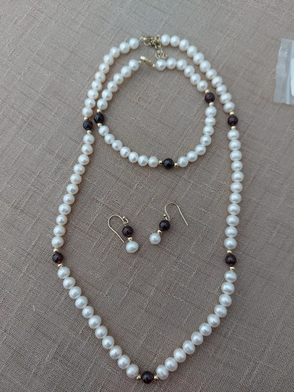 Pearl necklace, bracelet and earrings set.  RRP £55.99.  With box