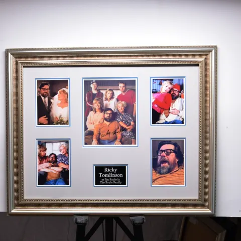 RICKY TOMLINSON framed original signature presentation