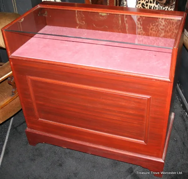 Mahogany Glazed Jewellery Display Counter