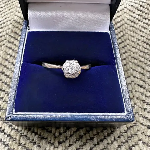Vintage Diamond "Daisy" Ring