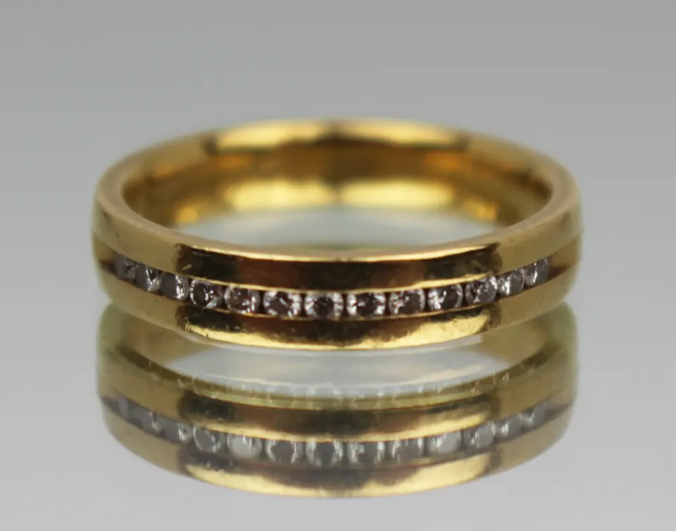 Vintage Diamond 18ct Gold Ring