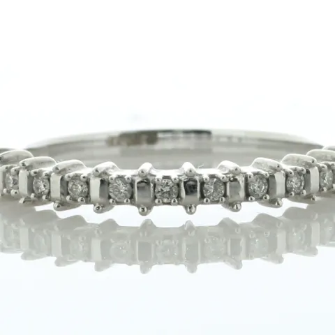 14ct White Gold Bar Set Semi Eternity Diamond Ring 0.10 Carats