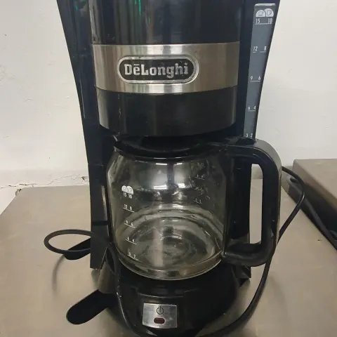 Coffee perculator. De Longhi