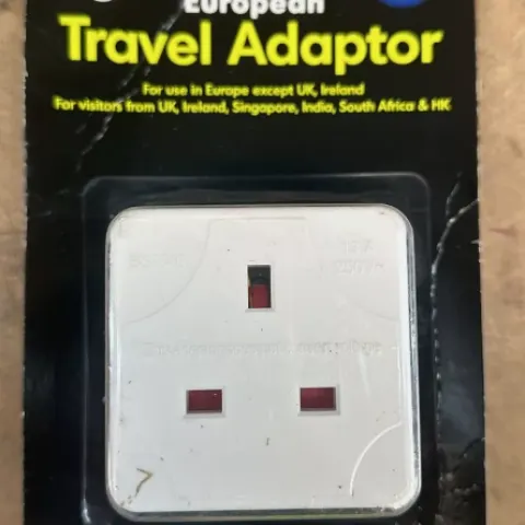5 x European Travel Adaptor 2 Pin Round Europe Travelling Holiday Travels Devices