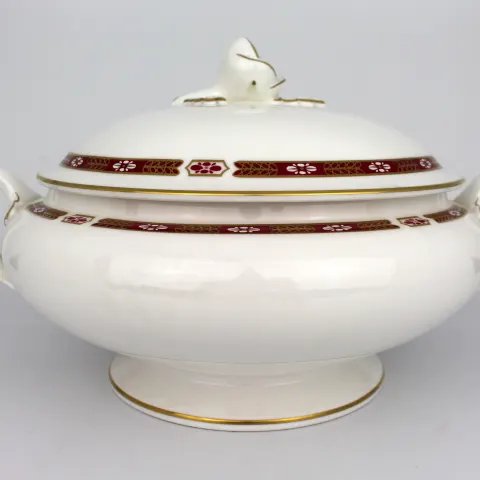 Royal Worcester Red & White Grosvenor Lidded Tureen