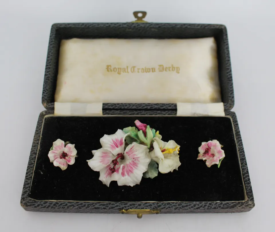 Vintage Royal Crown Derby Cased Floral Brooch & Earring Set