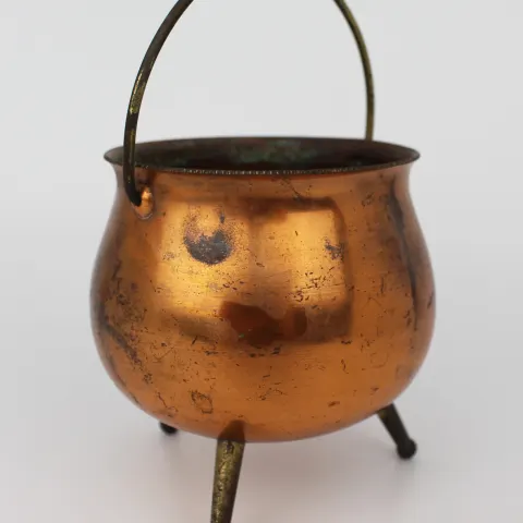 Vintage Copper Handled Pot on Tripod Base