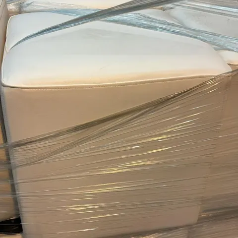 Pallet of 18 x Cubes 40 cm x 40 cm x 40 cm