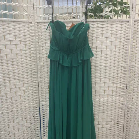 Alfred Angelo dress style 7297 Emerald chiffon size 16