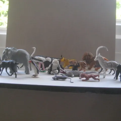 A Group of 19 Vintage Plastic Animals