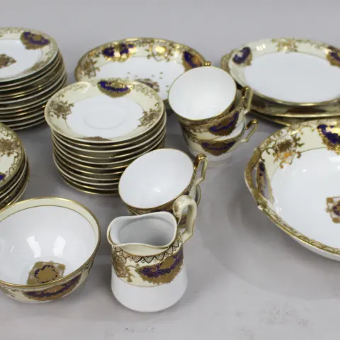 Noritake Mid 20th c. Japanese Gilded Porcelain Part Tea Service