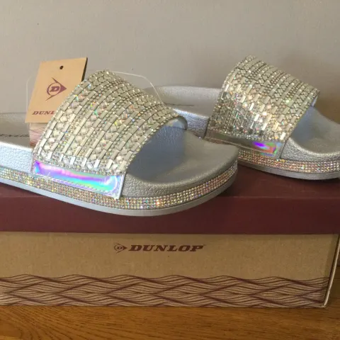 Dunlop Ladies "Emmie” Sandals, Size 4, Iridescent Silver - New RRP £25.00