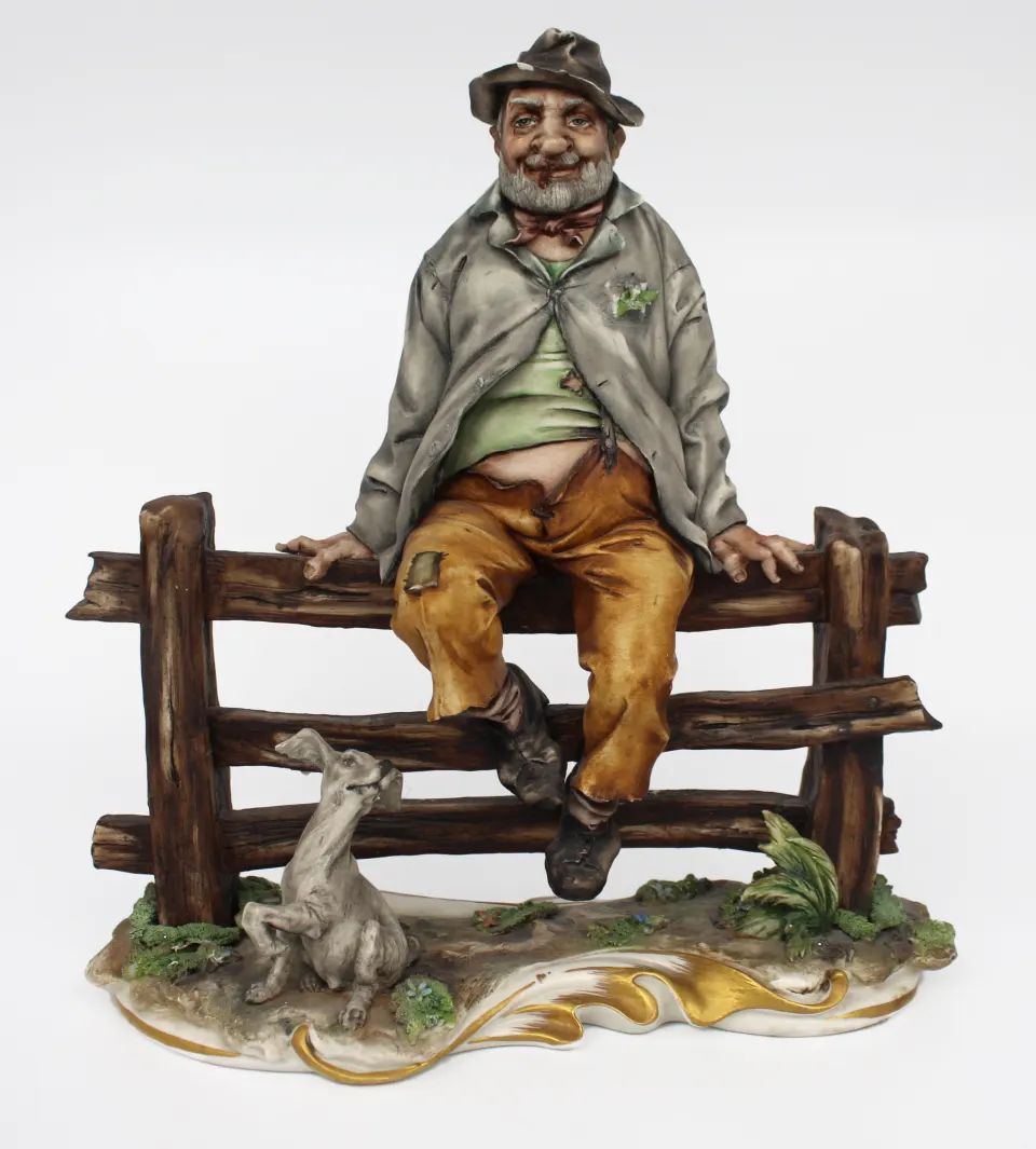 Capodimonte Tramp On Fence