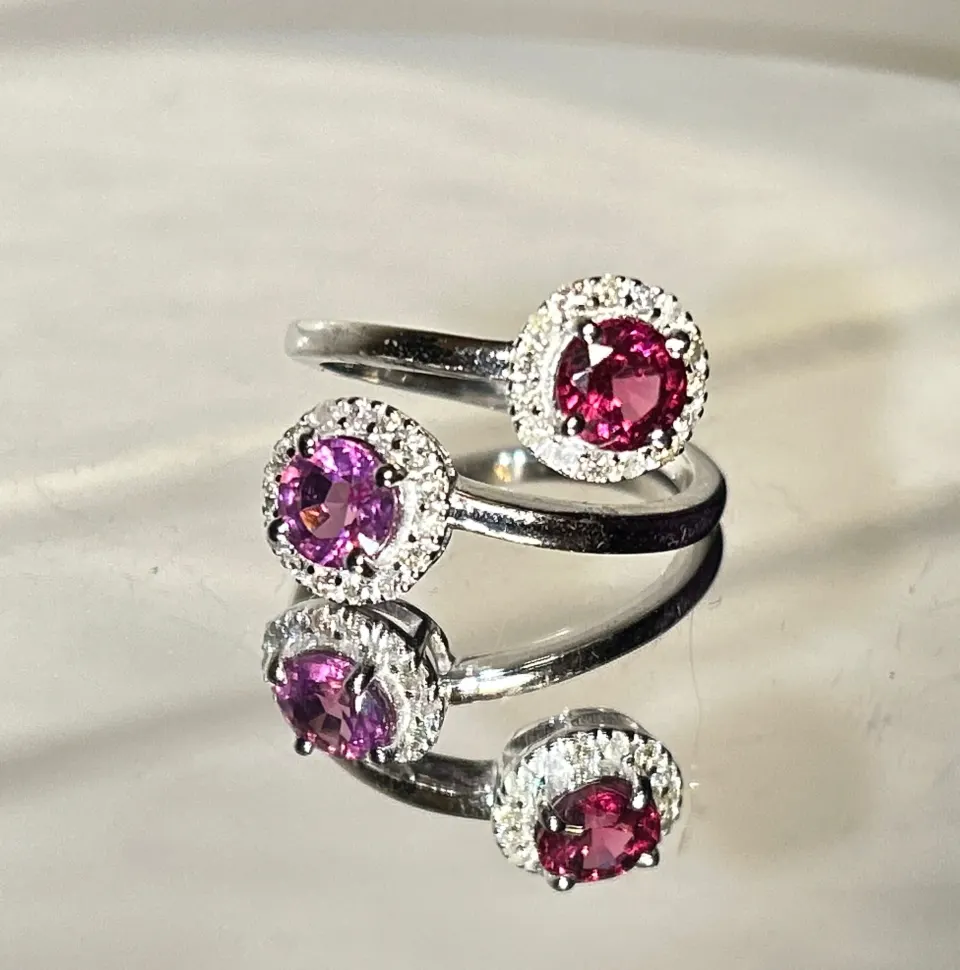 Beautiful Natural Spinel Ring With Diamonds And 18k Gold