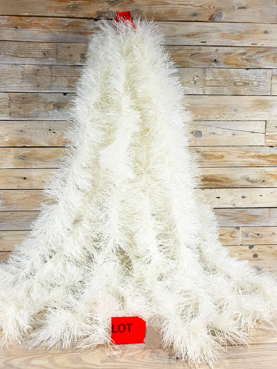 5 x 2m Luxurious White 9cm Chunky Tinsel