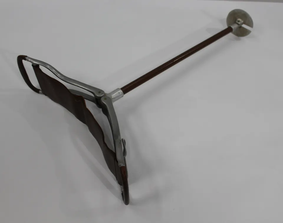 Vintage Leather Seated Shooting Stick