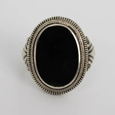 Vintage Onyx Silver Ring