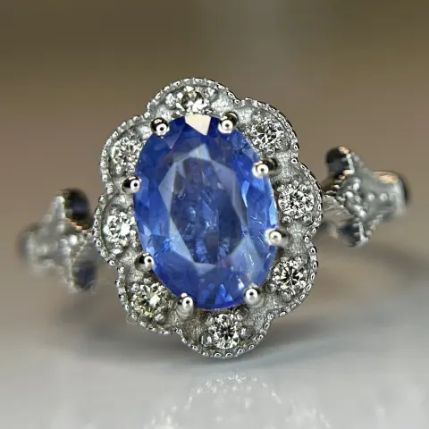Beautiful 1.74 CT Natural Ceylon Blue Sapphire  Diamonds & 18k Gold