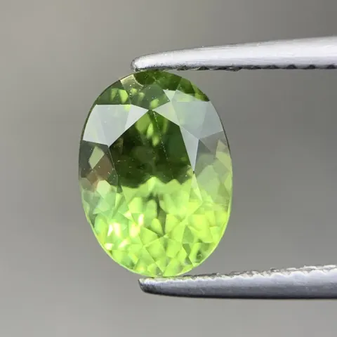 APD-11, Top Quality Natural Peridot Gemstone