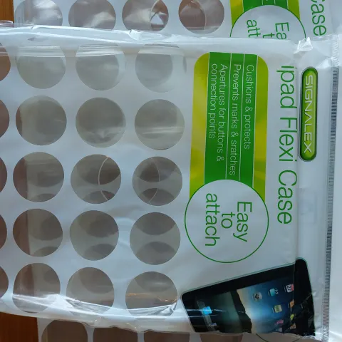 iPad Covers - Transparent. Box of 30 RRP £8.99 Each Cover