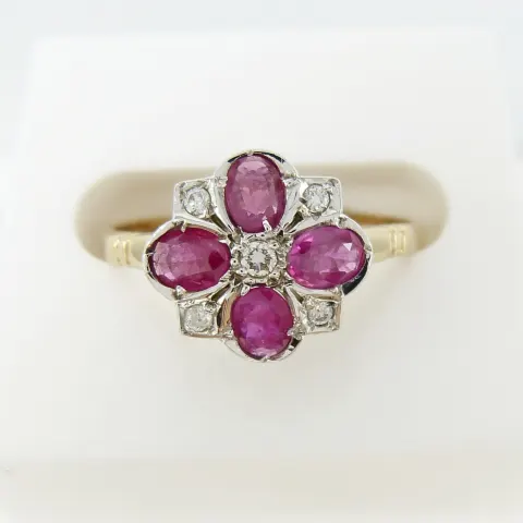 Yellow and white gold vintage-style ring set with rubies and diamonds