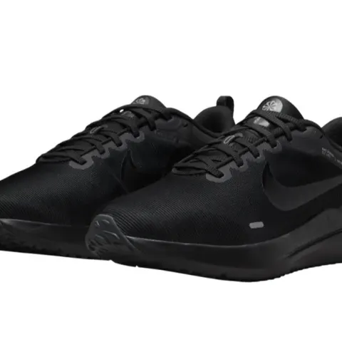 Nike Downshifter 12 Trainers – Black – UK 5