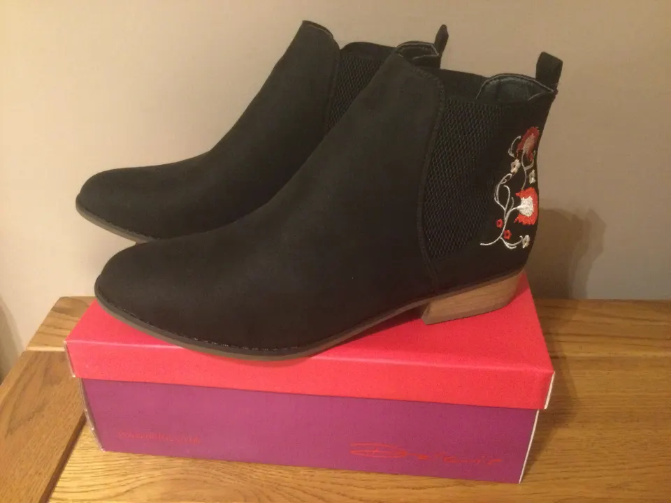 Dolcis “Jean” Chelsea Boots, Size 5, Black - New RRP £49.99