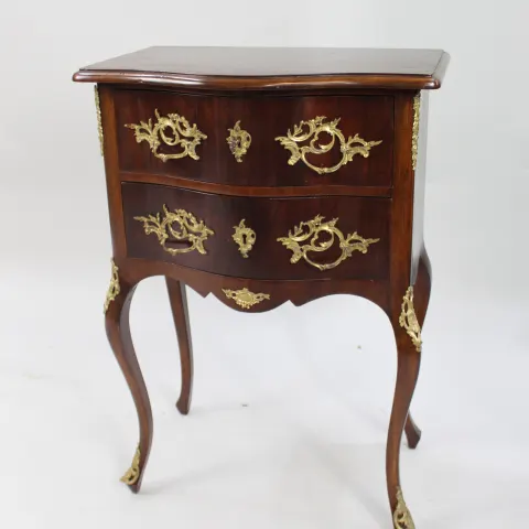 Victorian Two Drawer Mahogany Chest of Drawers