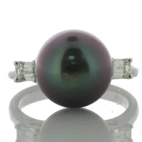 18ct White Gold South Sea Pearl And Baguette Cut Diamond Ring (PL11) 0.41 Carats