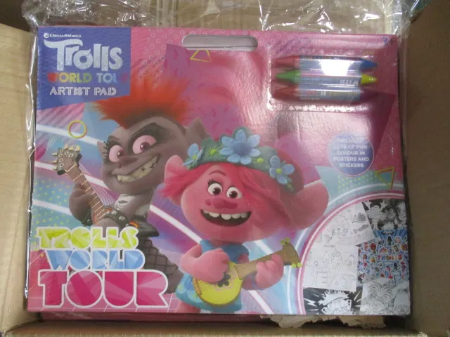 500pcs Trolls Mega Art set with crayons A3 size large rrp £4.99