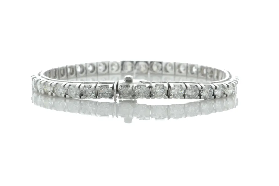 18ct White Gold Tennis Diamond Bracelet 8.5" 4.86 Carats