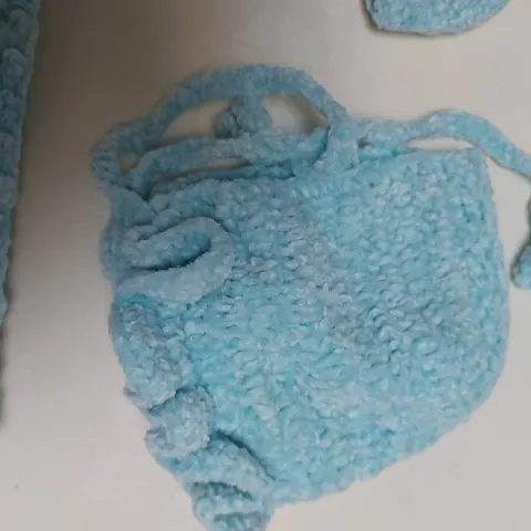 Pink and blue hat scarf and gloves sets  Baby