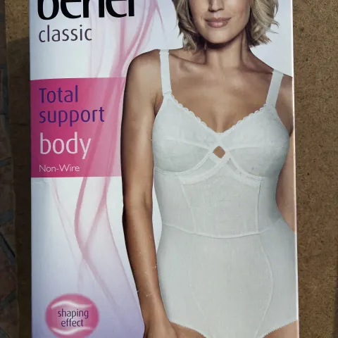 10 Berlei Corselette Body Suits Sizes 34 36 38