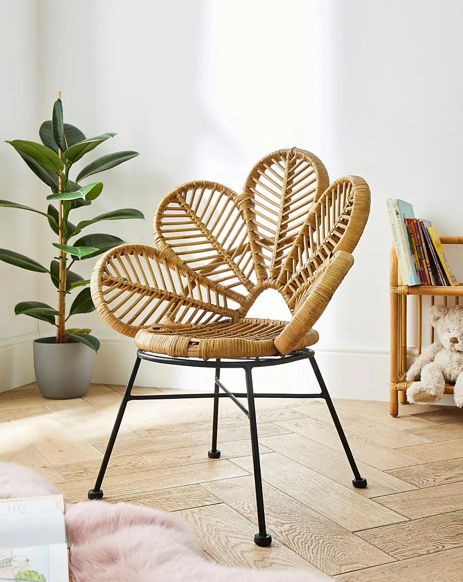 (60/Mez) RRP £150. Flores Kids Rattan Chair. (W58x D47x H71 cm).
