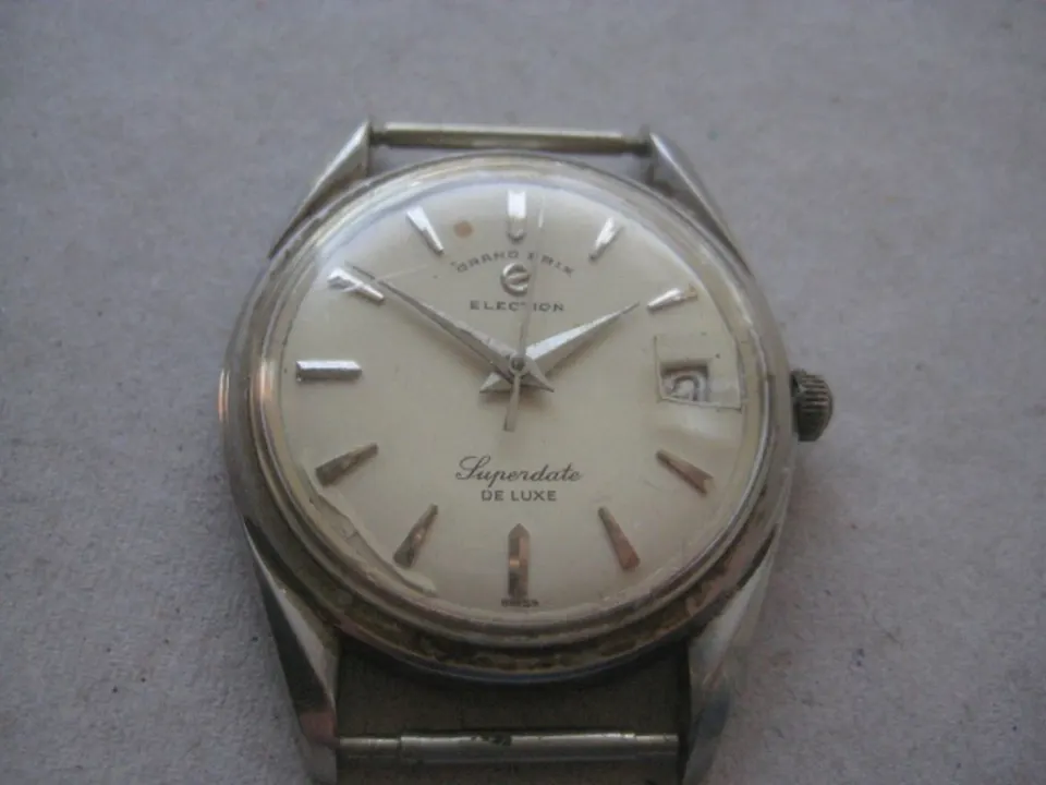 Vintage Grand Prix Election Superdate De Luxe Wrist Watch