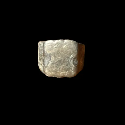 Medieval Shield Shaped Bezel Silver Ring 13th-15th Century