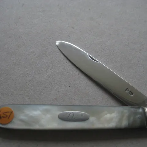 George III Mother of Pearl Hafted Silver Bladed Folding Fruit Knife