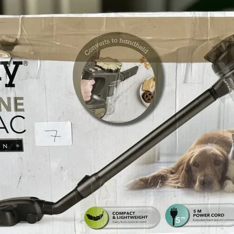 BELDRAY TWO IN ONE HAND VAC. EST £60 - GRADE U