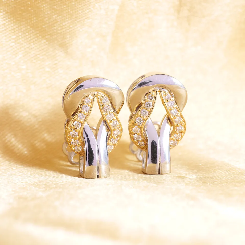 14 K / 585 White Gold Diamond Earrings