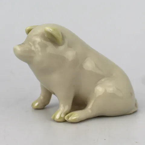 Small Irish Belleek Pig c.1980