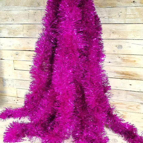 5 x 2m of hot pink chunky tinsel