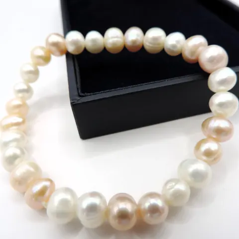 Cultured Pearl Bracelet New With Gift Pouch
