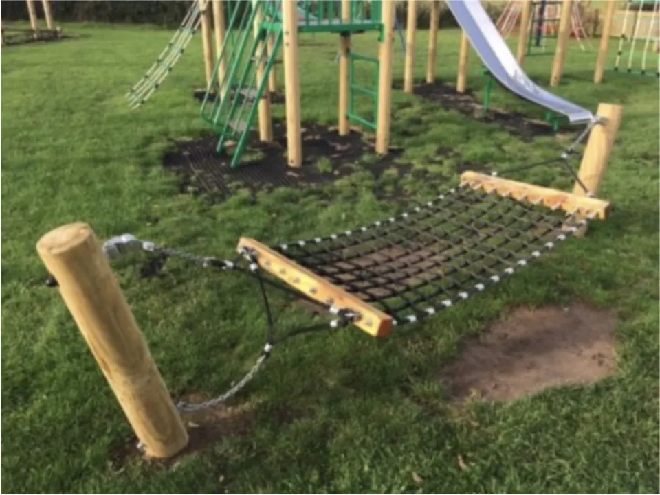 Hammock Swing Hammock Includes Universal Fixing Joints Commercial Grade RRP £690 New