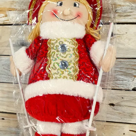 3D Fabric skiing Mrs Claus. 39cm x 23cm. Rrp £29.99